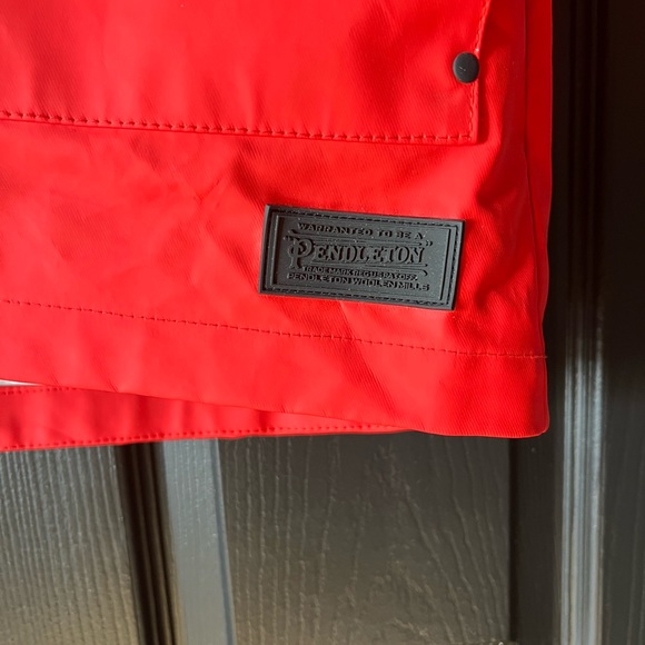 Small Pendleton rain coat quilted inside *sample - Picture 4 of 7